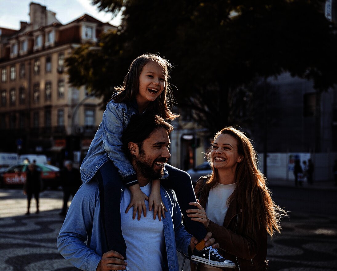 Familie finanziell absichern: Versicherungen & Vorsorge